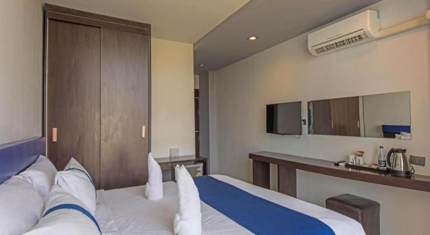 Ingtara Hotel Khon Kaen Esterno foto