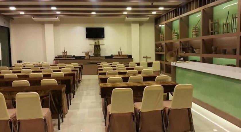 Ingtara Hotel Khon Kaen Esterno foto