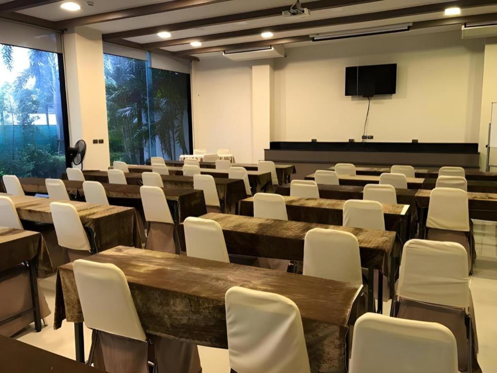 Ingtara Hotel Khon Kaen Esterno foto