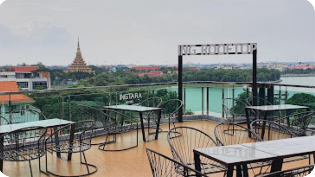 Ingtara Hotel Khon Kaen Esterno foto