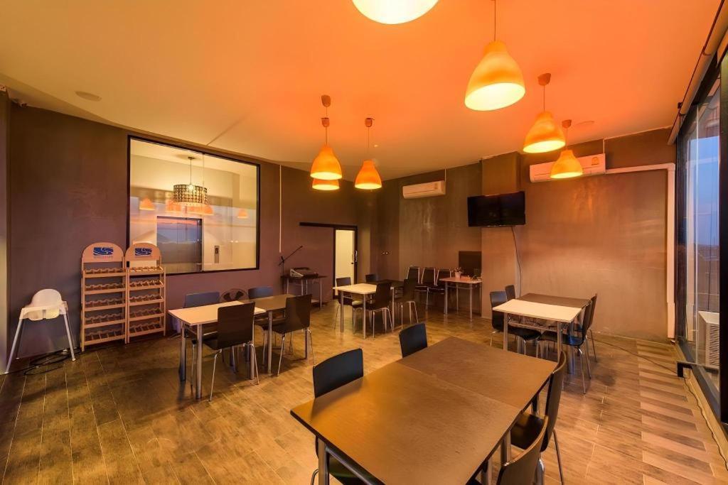 Ingtara Hotel Khon Kaen Esterno foto